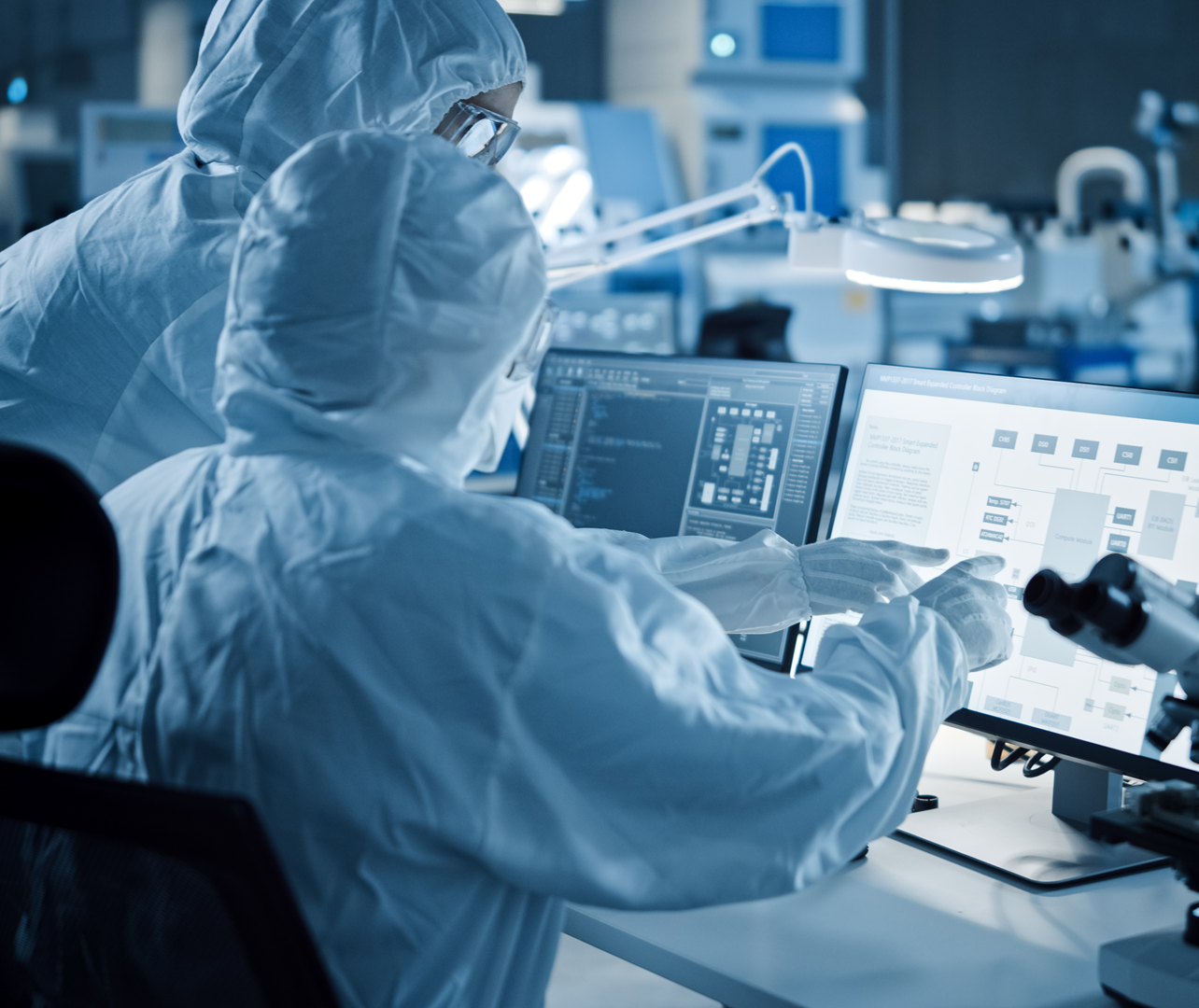 Meeting In Clearoom Edit